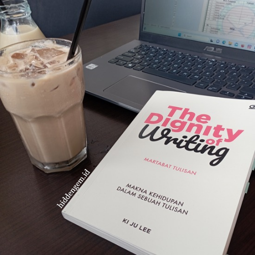 Buku The Dignity of Writing karya Ki Ju Lee
